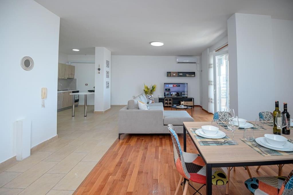 Grand View Apartment Дуррес Экстерьер фото