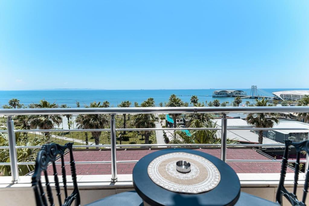 Grand View Apartment Дуррес Экстерьер фото