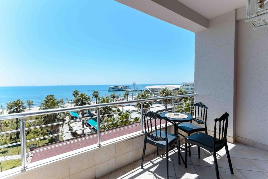 Grand View Apartment Дуррес Экстерьер фото