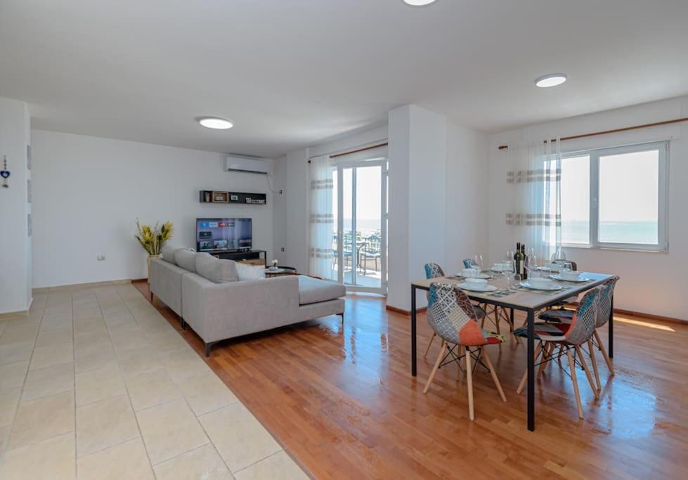 Grand View Apartment Дуррес Экстерьер фото